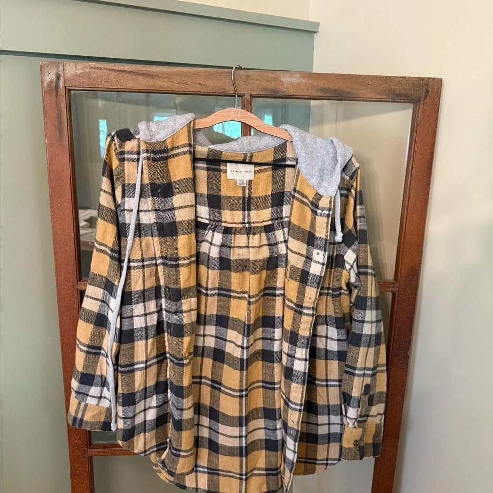 American Eagle Men’s Yellow and Gray Hooded Plaid Flannel Jacket Size Small
